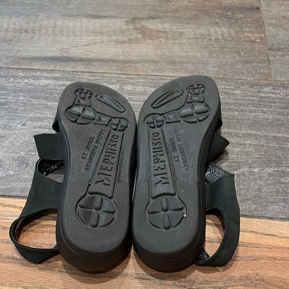 Mephisto woman’s black sandals - Picture 7 of 10